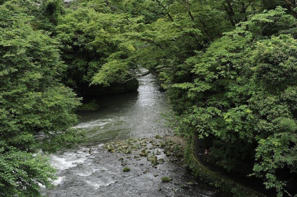 Yamanaka Onsen Shirasagiyu Tawaraya Hotel Кага Екстериор снимка